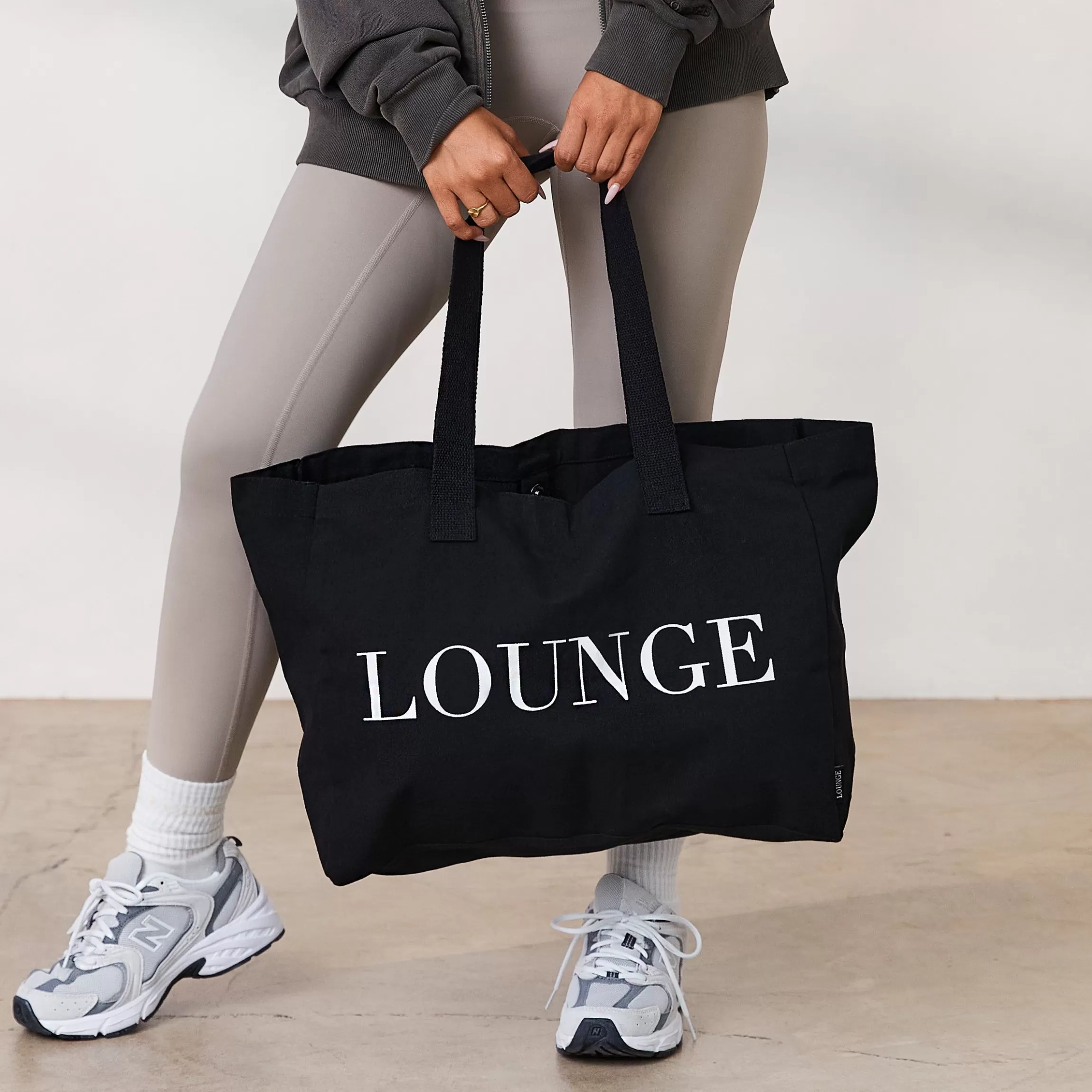 Kvinna Lounge Underwear Signature Tote Bag